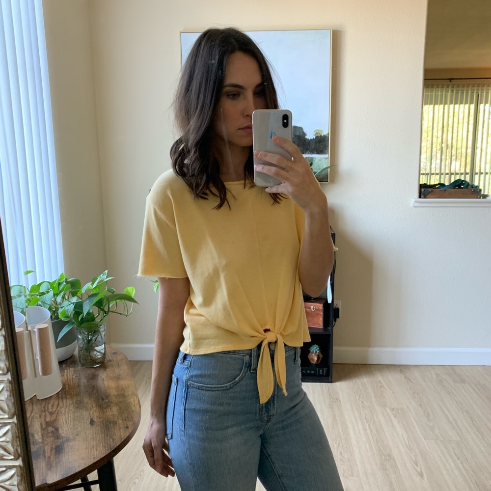 Yellow front-tie crop shirt
